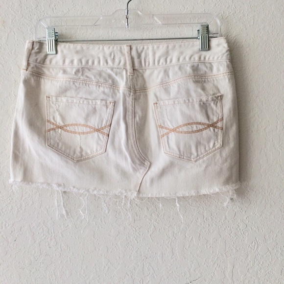 Abercrombie & Fitch White Mini Skirt - Picture 5 of 5